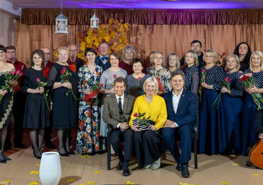 Respublikinė romansų muzikos šventė „Kai suvirpina stygą širdies…”