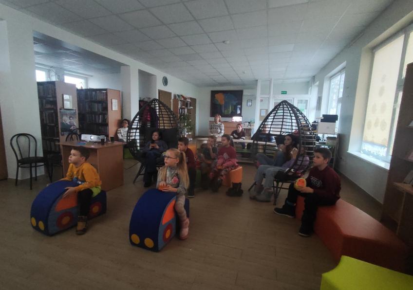 Kino ir liaudiškų žaidimų popietė Naisiuose