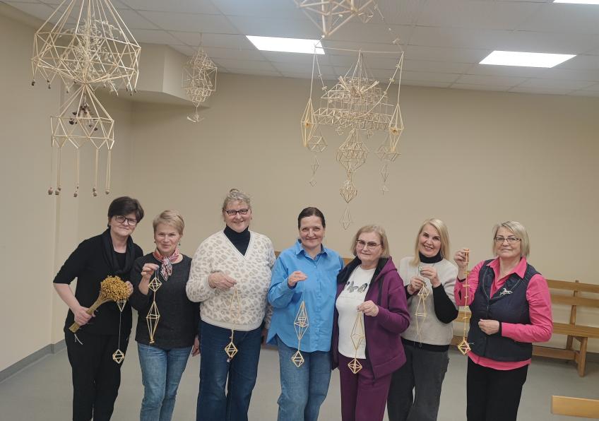 Prisilietimai prie tautodailininkės Lionginos Šufinskienės kūrybos