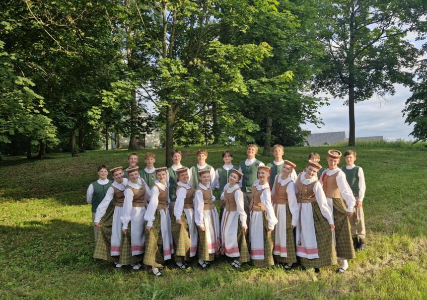 Liaudiškų šokių studija „Deimedėlis" dalyvavo festivalyje Lenkijoje