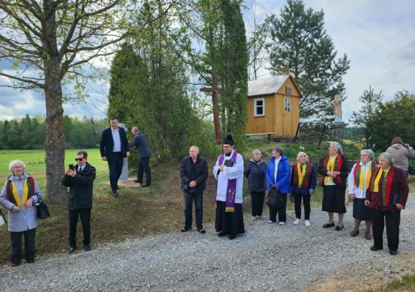Gegužės 16-ąją Partizanų pagerbimo, kariuomenės ir visuomenės vienybės dieną prasmingai paminėjome Kurtuvėnuose bei Butkaičiuose