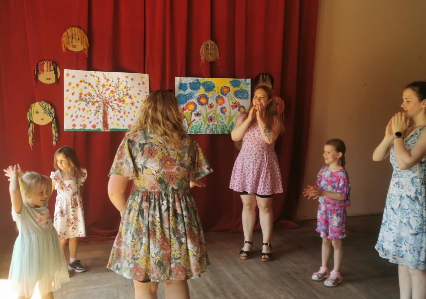   Micaičių kultūros namuose renginiuose „Sveika vasarėle" aidėjo vaikų juokas ir muzika
