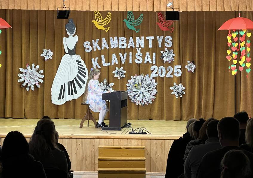 „Skambantys klavišai" Gruzdžiuose