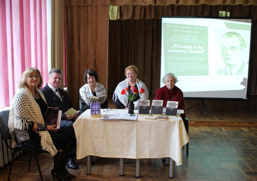 Popietė skirta Vinco Mykolaičio – Putino 130- osioms gimimo metinėms ir Nacionalinei Lietuvos bibliotekų savaitei ,,Alsuoja tylą sutemų žiedai“