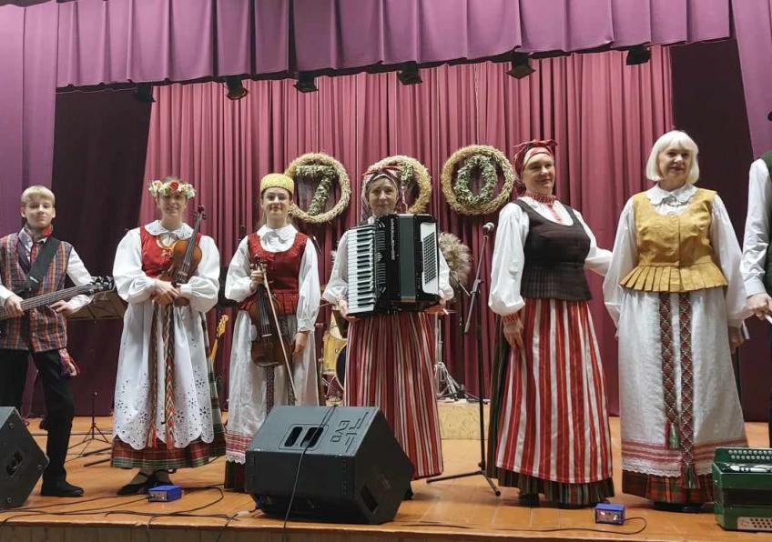 Liaudiškos muzikos kapelų festivalyje „Skambėk, Papile“ 